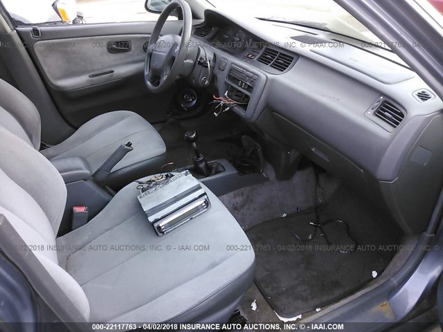 1HGEG8541SL001897 - 1995 HONDA CIVIC DX/LX GRAY photo 5