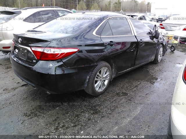4T1BF1FK3FU102475 - 2015 TOYOTA CAMRY LE/XLE/SE/XSE BLACK photo 4