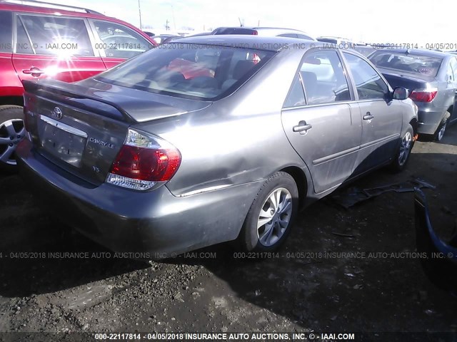 4T1BF32K25U619718 - 2005 TOYOTA CAMRY LE/XLE/SE GRAY photo 4