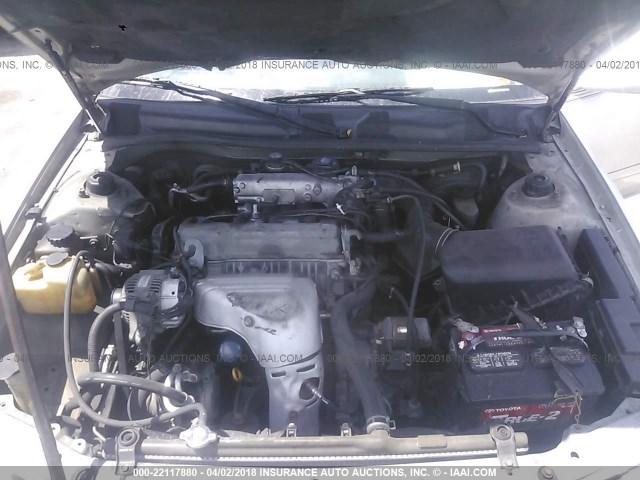 4T1BG22K11U054332 - 2001 TOYOTA CAMRY CE/LE/XLE 银色 照片 10