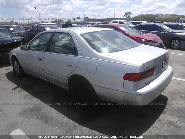 4T1BG22K11U054332 - 2001 TOYOTA CAMRY CE/LE/XLE 银色 照片 3