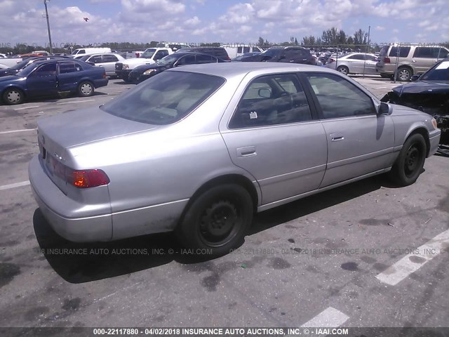 4T1BG22K11U054332 - 2001 TOYOTA CAMRY CE/LE/XLE 银色 照片 4