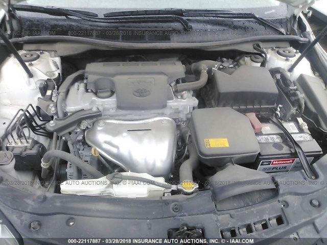 4T1BF1FK6FU487157 - 2015 TOYOTA CAMRY LE/XLE/SE/XSE WHITE photo 10