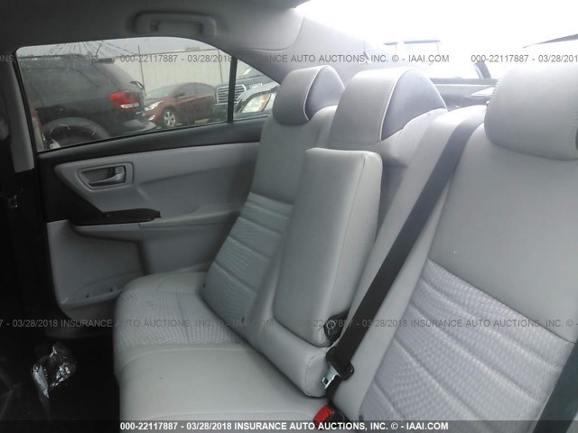 4T1BF1FK6FU487157 - 2015 TOYOTA CAMRY LE/XLE/SE/XSE WHITE photo 8