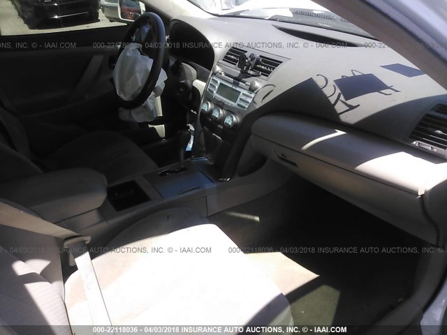 4T1BE46K89U871126 - 2009 TOYOTA CAMRY SE/LE/XLE 白色 照片 5