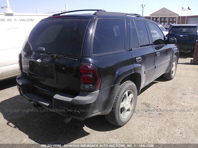 1GNDS13S862361530 - 2006 CHEVROLET TRAILBLAZER LS/LT BLACK photo 4