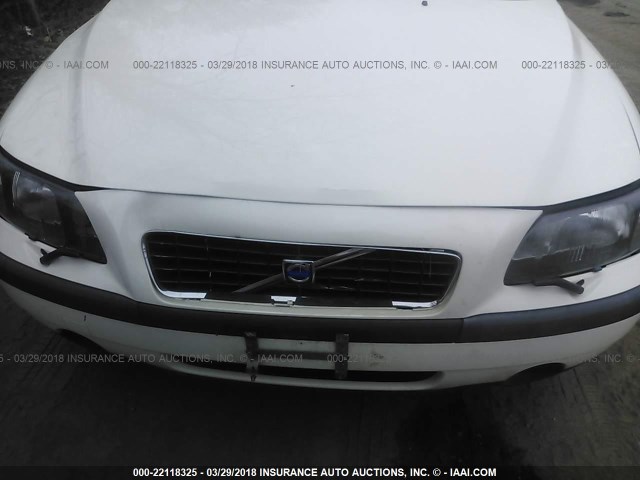 YV1RS58D412005059 - 2001 VOLVO S60 2.4T WHITE photo 6