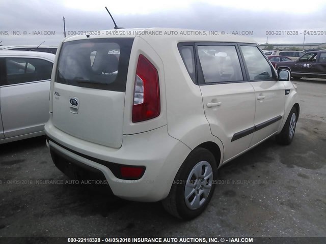 KNDJT2A5XC7402556 - 2012 KIA SOUL WHITE photo 4