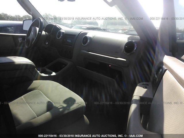 1FMRU15W64LB66389 - 2004 FORD EXPEDITION XLT 栗色 照片 5