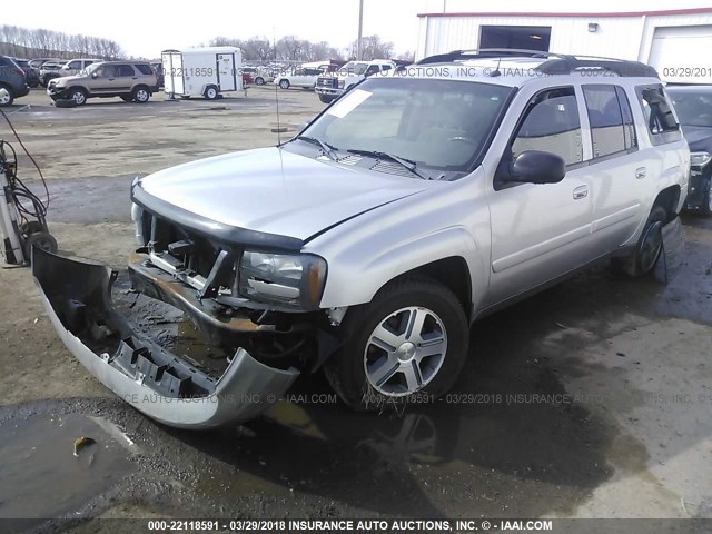 1GNET16M456192077 - 2005 CHEVROLET TRAILBLAZER EXT LS/EXT LT SILVER photo 2