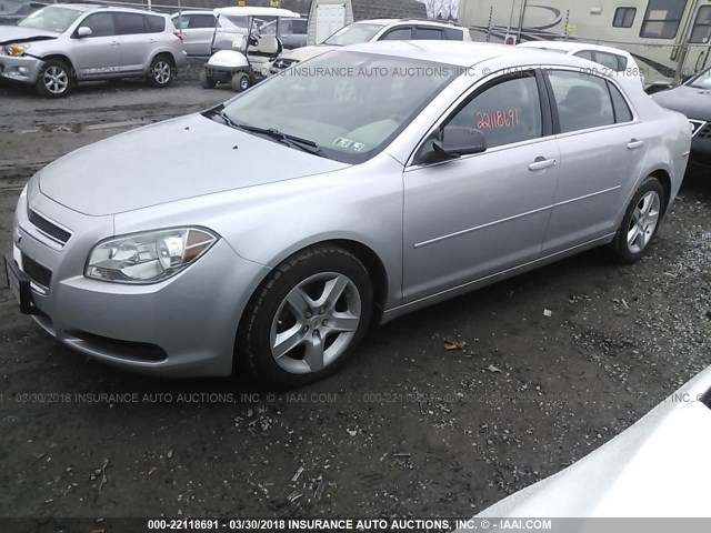 1G1ZB5E03CF112776 - 2012 CHEVROLET MALIBU LS 银色 照片 2