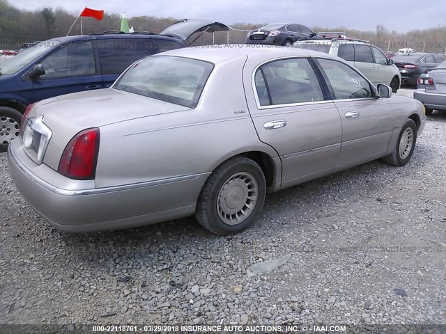 1LNHM81W41Y737919 - 2001 LINCOLN TOWN CAR EXECUTIVE GOLD photo 4