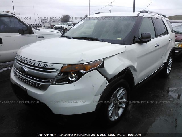 1FMHK8D88BGA24998 - 2011 FORD EXPLORER XLT WHITE photo 2