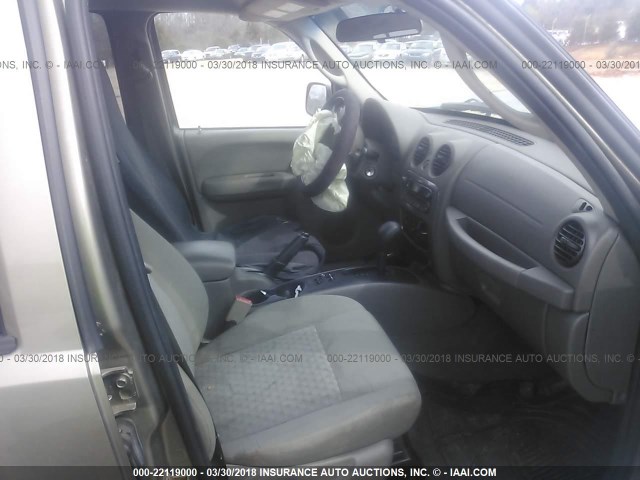 1J4GL38KX5W698385 - 2005 JEEP LIBERTY RENEGADE GRAY photo 5