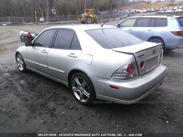 JTHBD192140091470 - 2004 LEXUS IS 300 SILVER photo 3