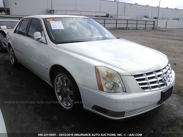 1G6KD57Y67U119148 - 2007 CADILLAC DTS WHITE photo 1