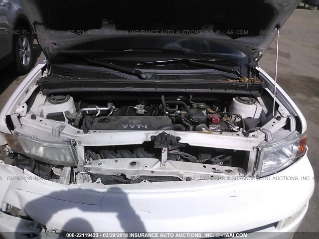 JTLKT334350204058 - 2005 TOYOTA SCION XB WHITE photo 10