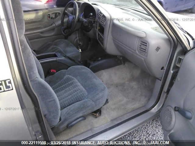 1GTCS14551K166331 - 2001 GMC SONOMA Pewter photo 5