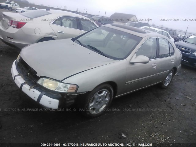 1N4DL01A71C126524 - 2001 NISSAN ALTIMA GXE/GLE/SE GOLD photo 2