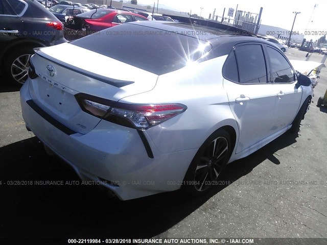 4T1B61HK6JU042004 - 2018 TOYOTA CAMRY XSE WHITE photo 4