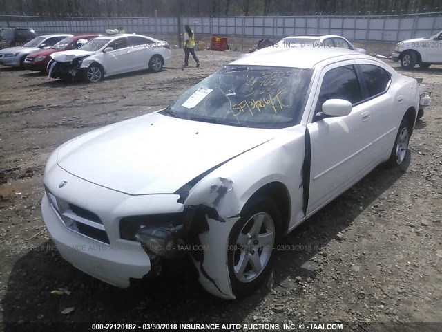 2B3CA3CV5AH124637 - 2010 DODGE CHARGER SXT WHITE photo 2