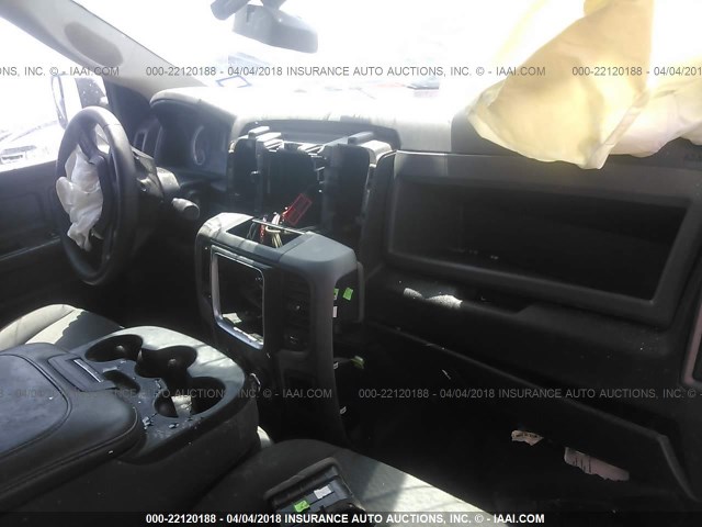 3C6UR5HL3DG528272 - 2013 RAM 2500 ST WHITE photo 5