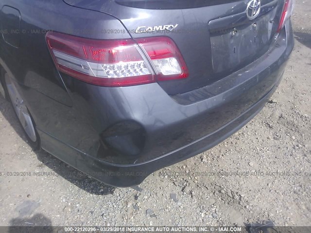 4T1BF3EK5BU218381 - 2011 TOYOTA CAMRY SE/LE/XLE Серый фото 6