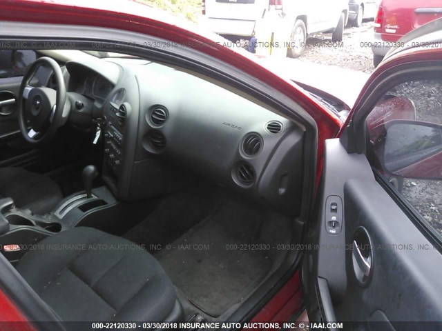 2G2WP552161268862 - 2006 PONTIAC GRAND PRIX RED photo 5
