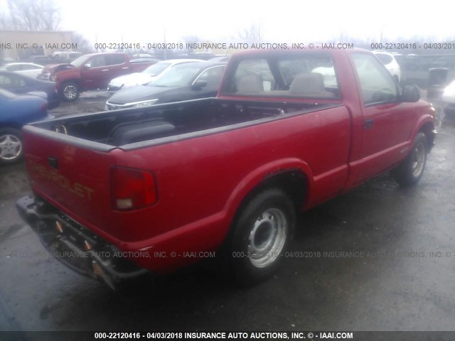 1GCCS1444W8172570 - 1998 CHEVROLET S TRUCK S10 RED photo 4