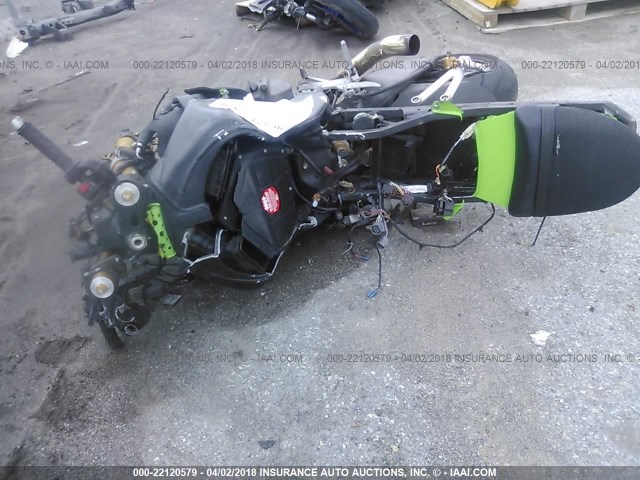 JKAZXCC145A022023 - 2005 KAWASAKI NINJA ZX 10R GREEN photo 9