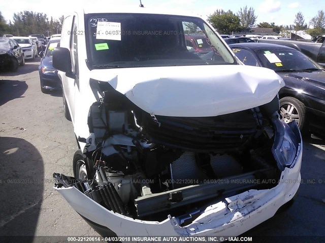 3N63M0YN6HK695443 - 2017 CHEVROLET CITY EXPRESS LS WHITE photo 6