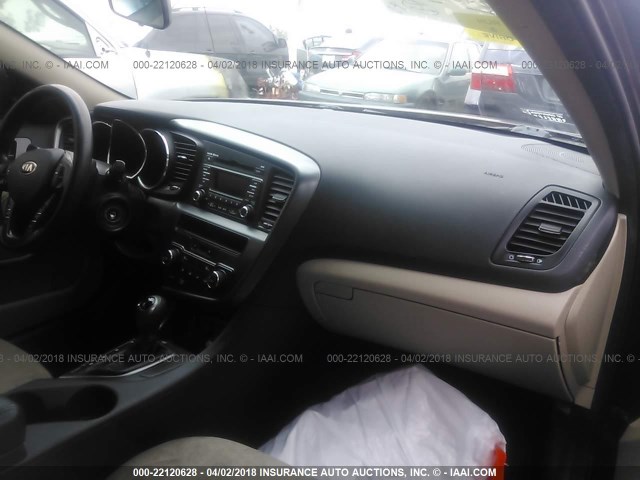 5XXGM4A7XDG226895 - 2013 KIA OPTIMA LX Բորդո լուսանկար 5