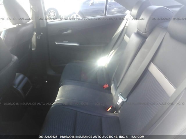 4T1BF1FK2EU326366 - 2014 TOYOTA CAMRY L/SE/LE/XLE Gümüş foto 8