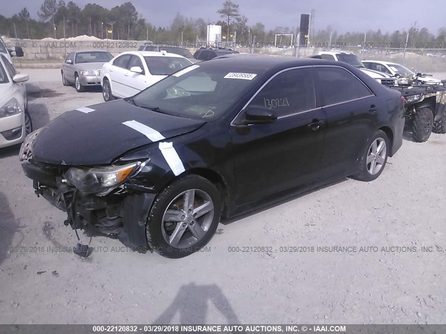 4T1BF1FK8CU134169 - 2012 TOYOTA CAMRY SE/LE/XLE BLACK photo 2