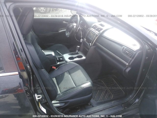 4T1BF1FK8CU134169 - 2012 TOYOTA CAMRY SE/LE/XLE BLACK photo 5