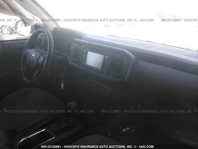 5TFRX5GN4HX096672 - 2017 TOYOTA TACOMA ACCESS CAB/SR/SR5 თეთრი ფოტო 5