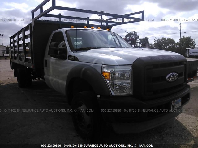 1FDUF5GY4BEA69607 - 2011 FORD F550 SUPER DUTY WHITE photo 1