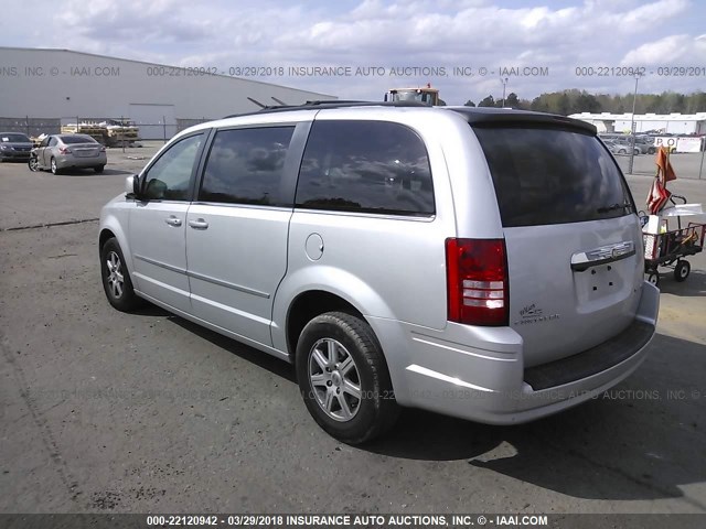 2A4RR5D18AR315353 - 2010 CHRYSLER TOWN & COUNTRY TOURING SILVER photo 3