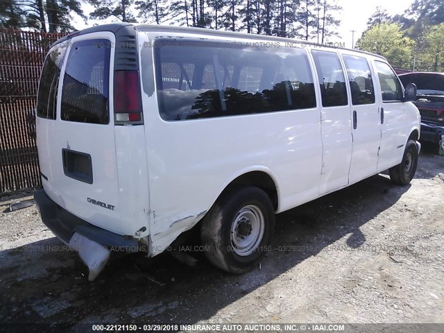 1GAHG39R321215217 - 2002 CHEVROLET EXPRESS G3500  WHITE photo 4