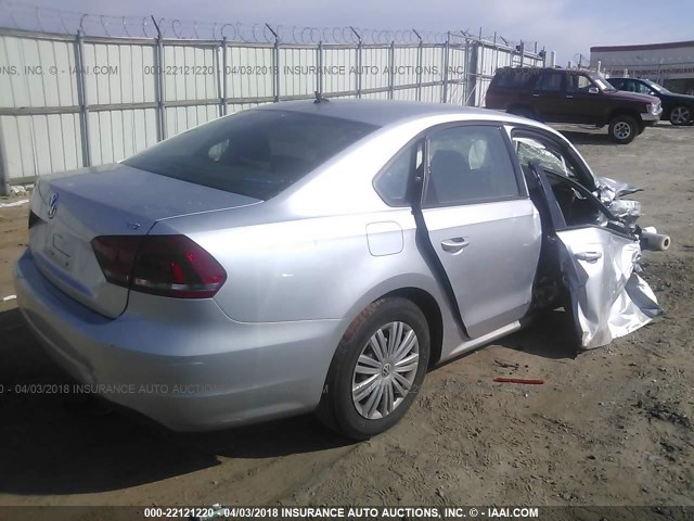 1VWAS7A35FC004940 - 2015 VOLKSWAGEN PASSAT S SILVER photo 4