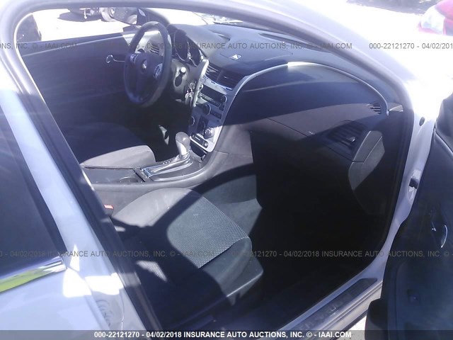 1G1ZC5E07AF246393 - 2010 CHEVROLET MALIBU 1LT 白色 照片 5