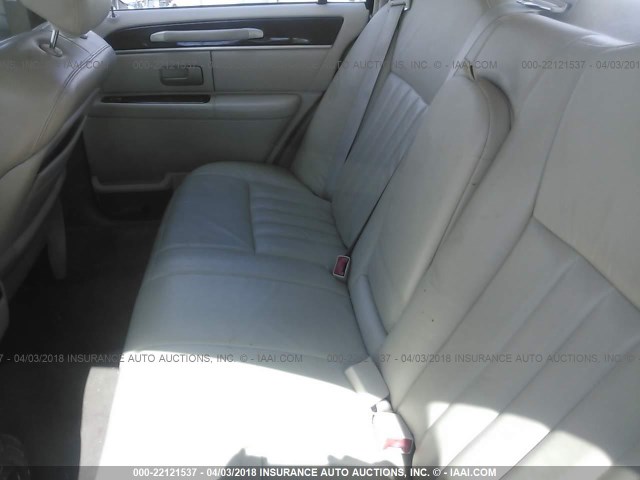 1LNHM81W84Y662128 - 2004 LINCOLN TOWN CAR EXECUTIVE/SIGNATURE GOLD photo 8