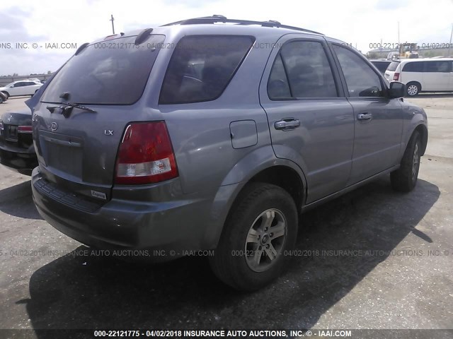 KNDJD733255411062 - 2005 KIA SORENTO EX/LX GRAY photo 4