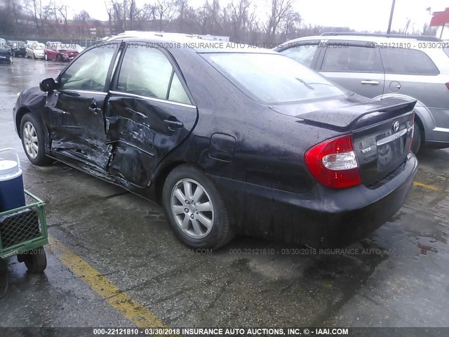 4T1BE30K22U094113 - 2002 TOYOTA CAMRY LE/XLE/SE შავი ფოტო 3