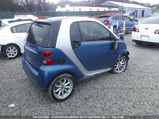 WMEEJ31X78K195807 - 2008 SMART FORTWO PURE/PASSION BLUE photo 4