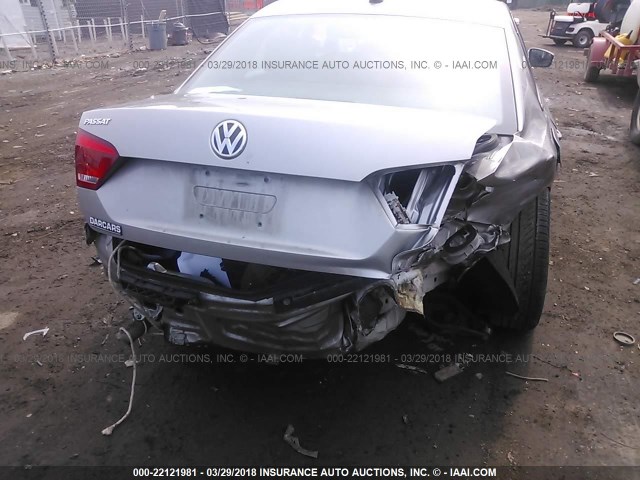 1VWAP7A32EC026135 - 2014 VOLKSWAGEN PASSAT S SILVER photo 6