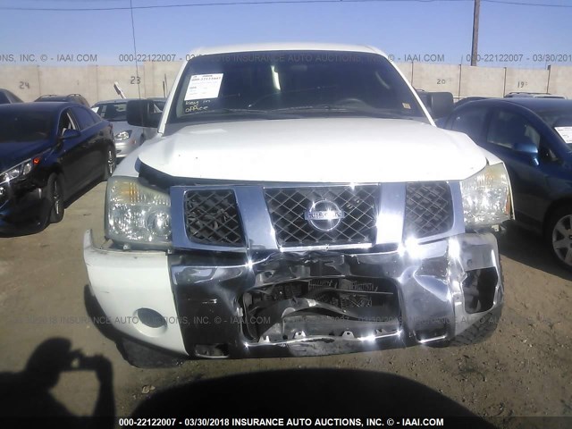 1N6AA06A56N574216 - 2006 NISSAN TITAN XE/SE/LE WHITE photo 6