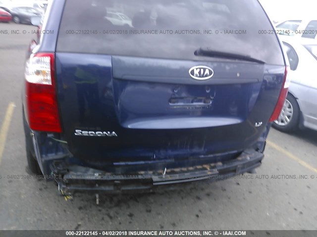 KNDMB233866040572 - 2006 KIA SEDONA EX/LX Dark Blue photo 6