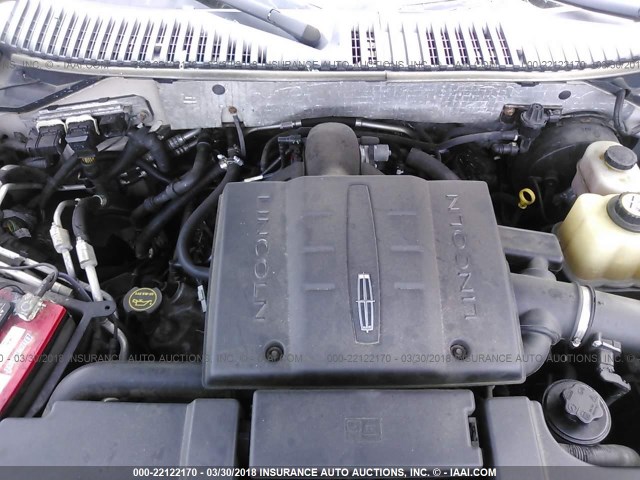 5LMFU28578LJ11660 - 2008 LINCOLN NAVIGATOR GRAY photo 10