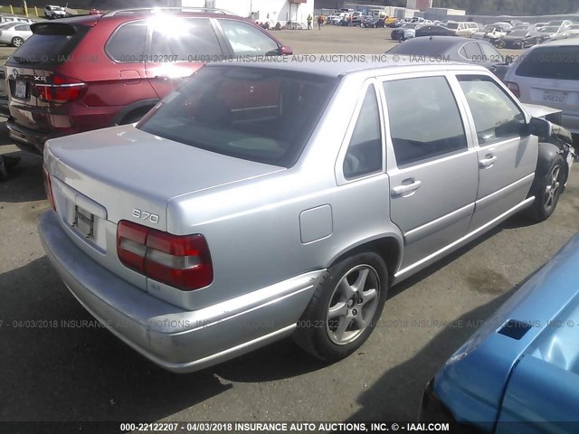 YV1LS61J2Y2667440 - 2000 VOLVO S70 SE SILVER photo 4